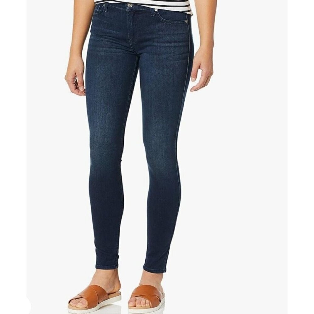 7 For All Mankind Gwenevere Skinny Jeans.  Size 28. Excellent Condition Pre-own.